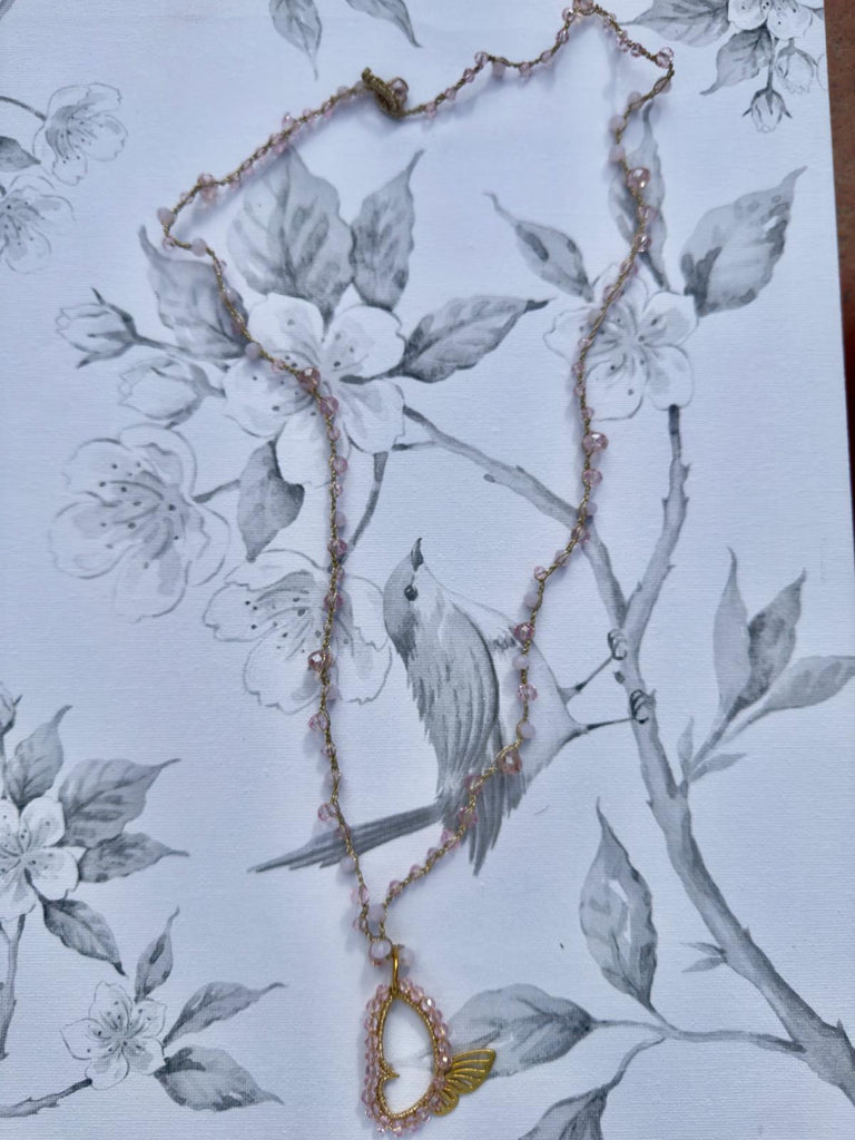 collana cristalli rosa filata a mano ciondolo farfalla